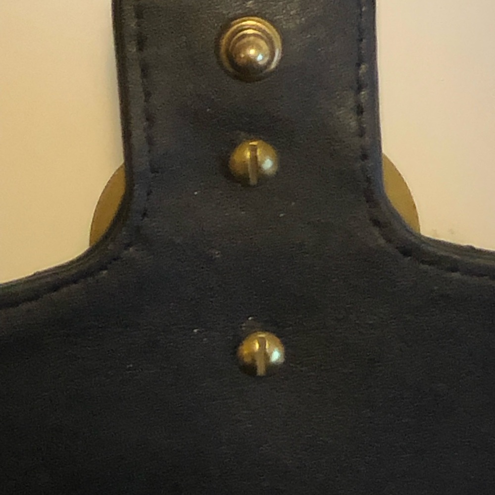 GUCCI Black Authentic Leather  Bag With Original Detachable Strap Like New - Picture 11 of 16